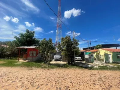 Casa à venda para reformar em Limpio, Central 3