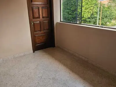 Casa a refaccionar en venta en Recoleta, Asunción — 326 m² construidos 2
