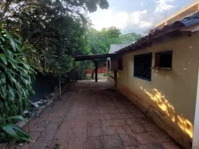 Casa para reformar à venda em Villa Bonita, Villa Elisa, Central 4