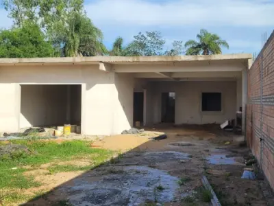 Casa a concluir à venda em Costa Fleitas, Areguá 3