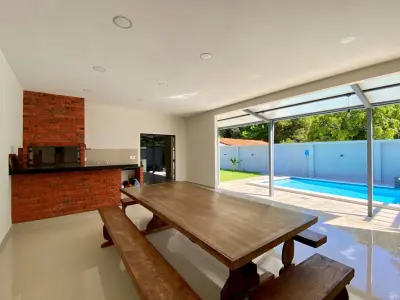Casa amoblada a estrenar en venta en San Bernardino 3