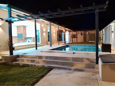 Casa amoblada a estrenar en venta en San Bernardino 4