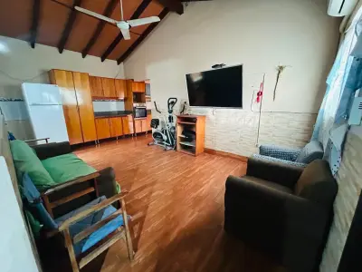 Casa mobiliada de 4 quartos para alugar em Mariano Roque Alonso 4