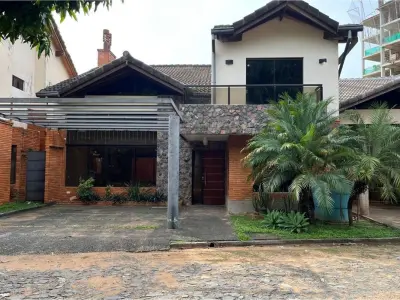 Casa amoblada en alquiler en barrio cerrado Sueños, Laguna Grande 2