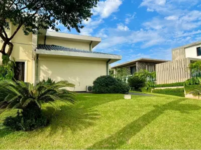Casa amoblada en alquiler en Monte Sol Country, Luque 3
