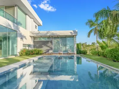 Casa amoblada en venta en Aquaterra, Luque 4