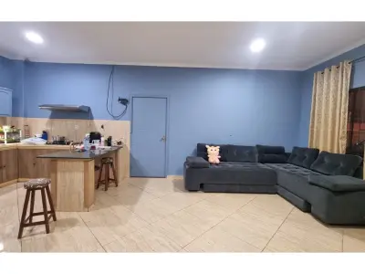 Casa mobiliada à venda no Barrio Juan Pablo II, Hernandarias 3
