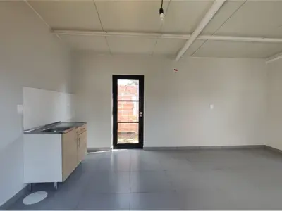 Casa amoblada en venta en condominio en Areguá 2