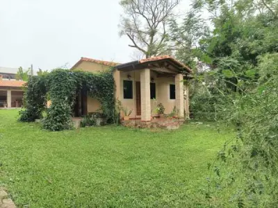 Casa amoblada en venta en San Bernardino, Cordillera – 3 dormitorios 2