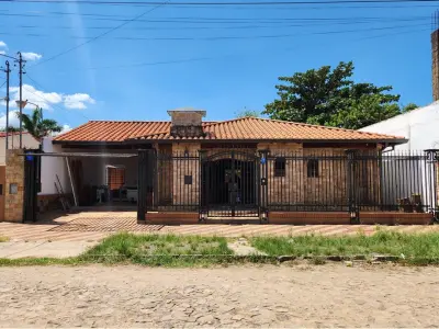 Casa mobiliada à venda em San Jorge, Mariano Roque Alonso 2
