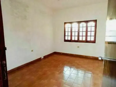 Casa amplia en venta en Capiata, barrio San Jorge 3