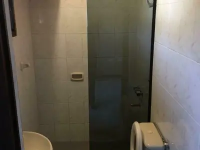 Casa amplia en venta en Fernando de la Mora zona sur 3