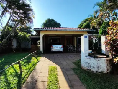 Large house for sale in Itauguá – 5,338 m² corner lot 3