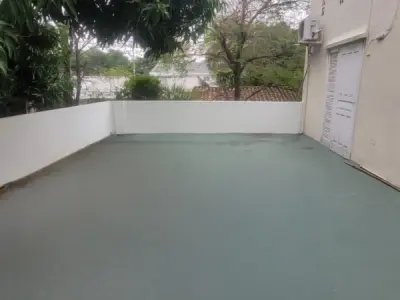 Casa amplia en venta en Villa Aurelia, Asunción 2