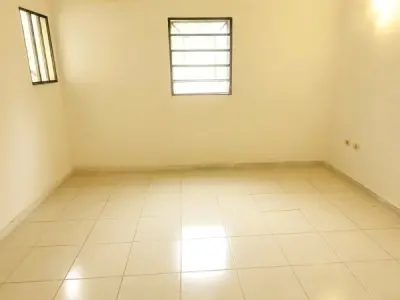 Casa amplia en venta en Villa Aurelia, Asunción 4