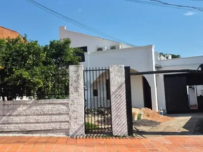 Casa amplia en venta en Villa Bonita, Villa Elisa 2