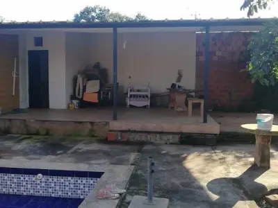 Casa murada com piscina à venda em J. Augusto Saldívar 2