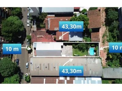 Casa céntrica en venta en Encarnación, Itapúa 3