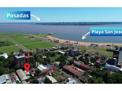 Casa céntrica en venta en Encarnación, Itapúa 4