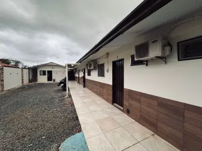 Casa con 9 monoambientes en venta, Barrio Rosa Mística, Mariano Roque Alonso 3