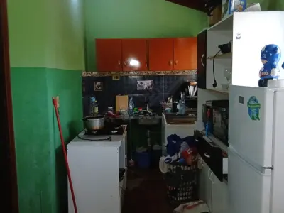 Casa con departamentos independientes en venta en Santo Domingo, Lambaré 2