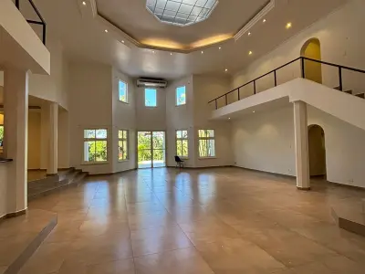 Casa com jardim para alugar em condomínio fechado, Km 7, Ciudad del Este 2