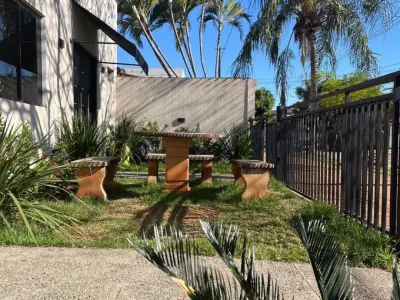 Casa com Espaço Comercial em Esquina em Villa Ofelia, Fernando de la Mora 2