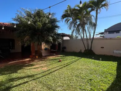 Casa com Espaço Comercial em Esquina em Villa Ofelia, Fernando de la Mora 4