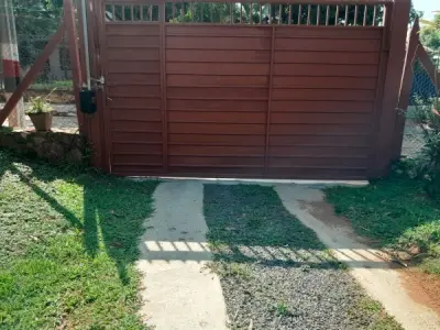 Casa com espaço comercial à venda, Caacupemí, Areguá, Central 3