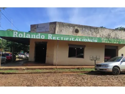 Casa com espaço comercial à venda no Barrio Santa María 4