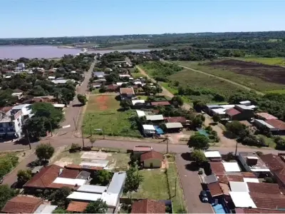 Casa com espaço comercial à venda em Cambyretá 4