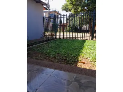 Casa con local comercial en venta en Capiatá, San Jorge 4