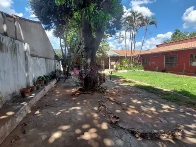 Casa con patio grande en venta en Barcequillo, San Lorenzo 2