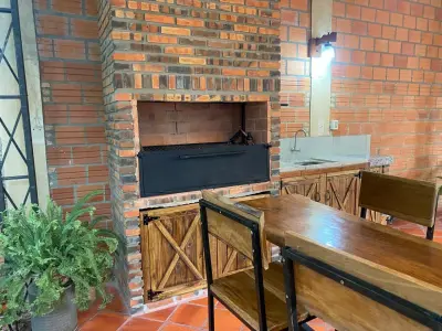 Casa com piscina e quincho no centro de San Bernardino 4
