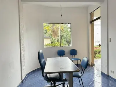 Casa com potencial de desenvolvimento — Paraná Country Club, Hernandarias 3
