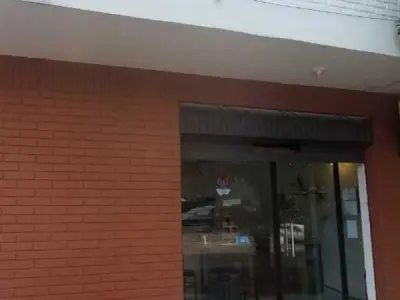 Income-Producing Home for Sale — Barrio Pinoza, Asunción 3