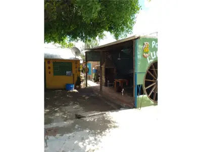 Casa con renta en venta en La Victoria, Villa Hayes 3
