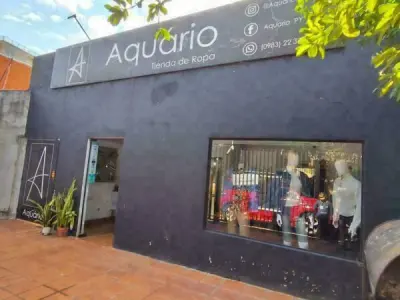 Casa com salão comercial à venda em Fernando de la Mora, Las Residentas 2