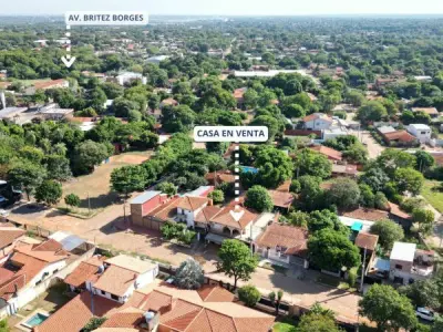 House with Commercial Space for Sale in Laurelty, Luque – 5 Bedrooms 2