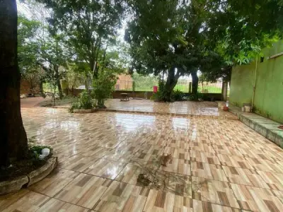 Casa con salón comercial en venta en Minga Guazú, km 27 2
