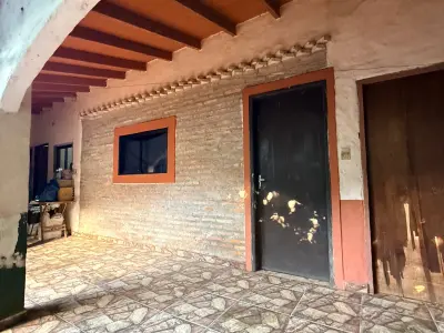 Imóvel de uso misto à venda no 8 de Diciembre, Villa Elisa 2