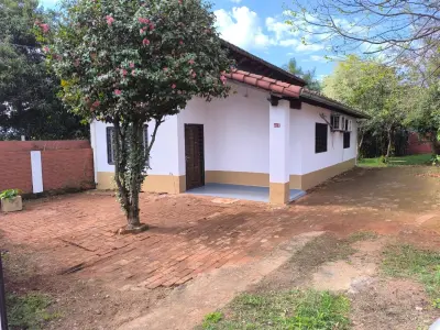 Casa de 2 dormitórios para alugar em Cambyretá 2