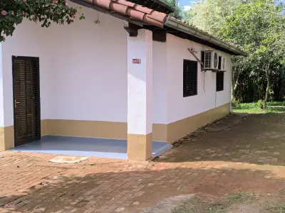 Casa de 2 dormitórios para alugar em Cambyretá 3