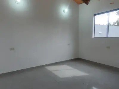 Casa de 2 dormitorios en venta en Barrio K, Capiatá 2