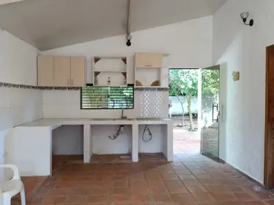 Casa de 2 quartos à venda no Bairro Tacuruty, Villeta 4