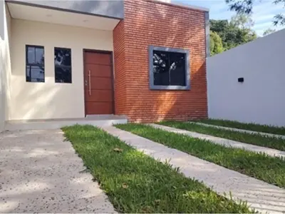 Casa de 3 dormitórios nova à venda em Ñemby 2