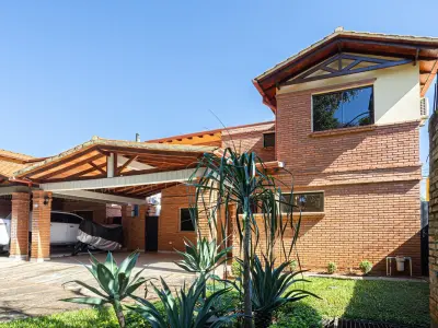 Casa de 3 dormitorios con piscina en venta en San Miguel 2