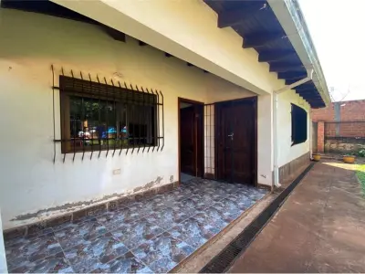 Casa de 3 dormitórios à venda no Km 9 Monday 4
