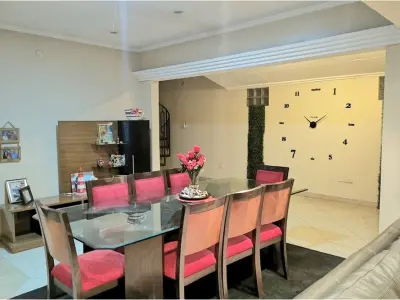 Casa de 3 dormitorios en venta en La Encarnación 2