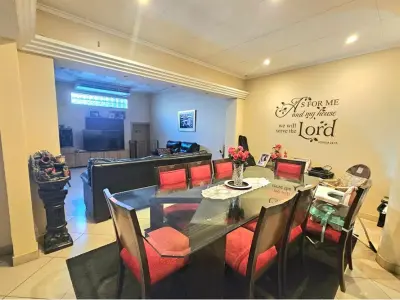 Casa de 3 dormitorios en venta en La Encarnación 3